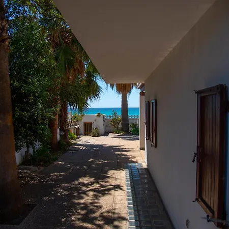 Vakantiehuis By The *